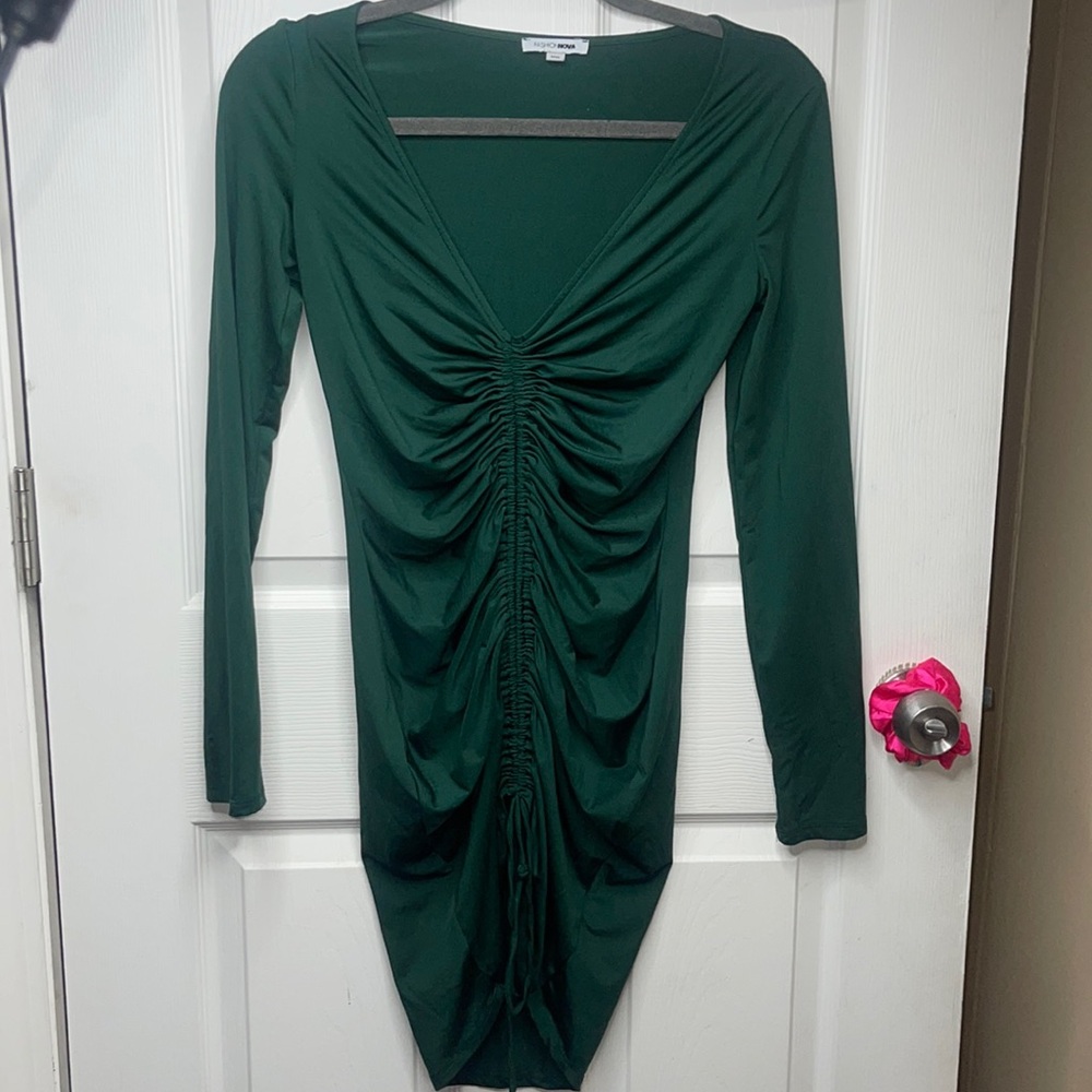 green dress